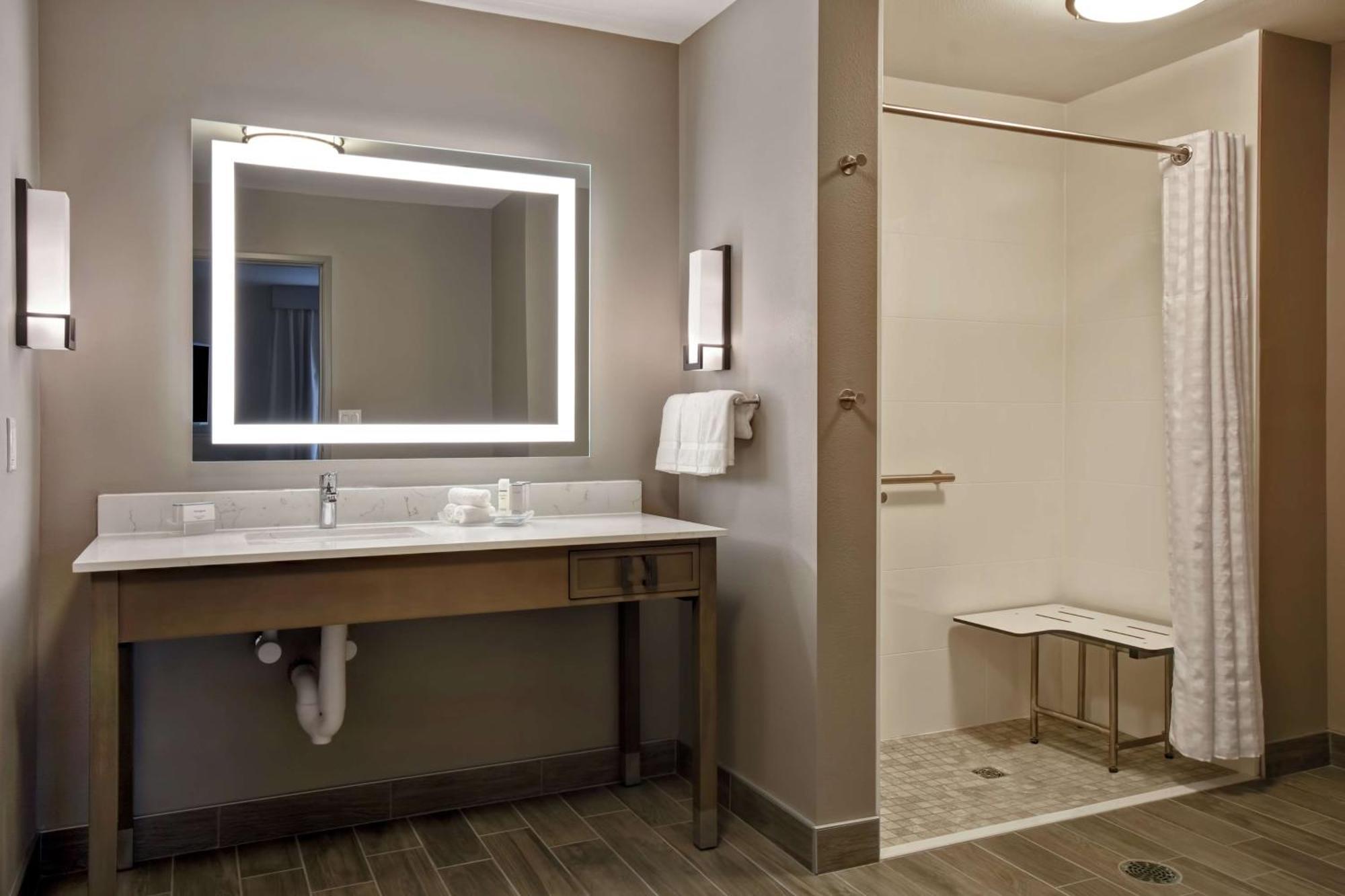 โฮมวูด สวีท บาย ฮิลตัน ออเรนจ์ นิวเฮเว่น คอนเนตทิคัต Hotel Orange ภายนอก รูปภาพ
