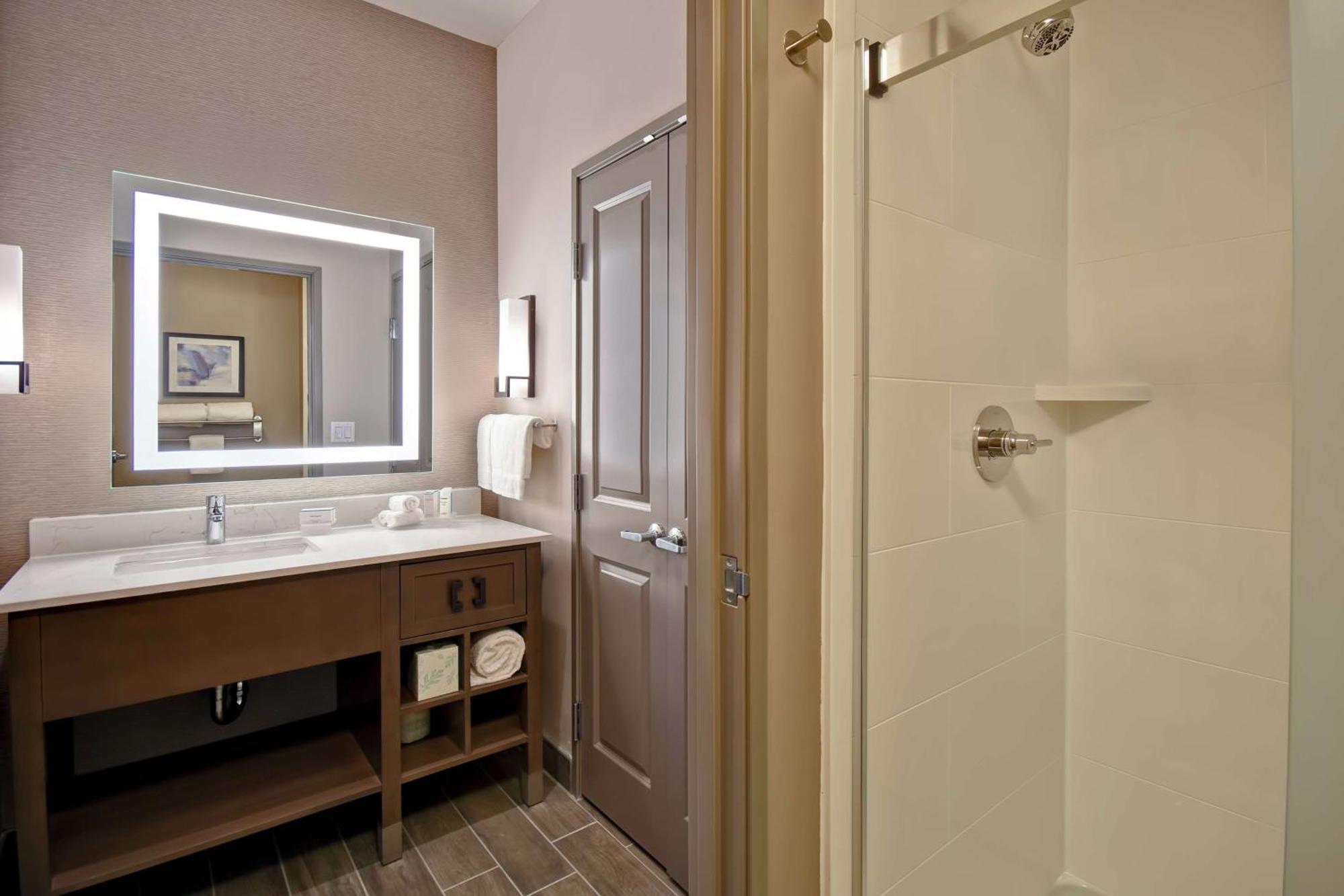 โฮมวูด สวีท บาย ฮิลตัน ออเรนจ์ นิวเฮเว่น คอนเนตทิคัต Hotel Orange ภายนอก รูปภาพ